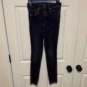 Black skinny jeans